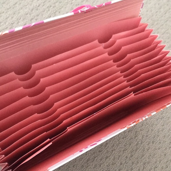 Set of Two File Folders - Picture 5 of 6